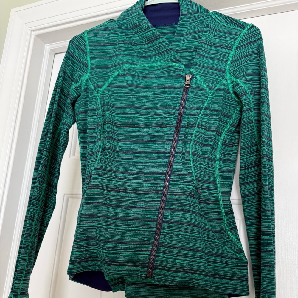 Lululemon Define jacket, size 6, in great condition